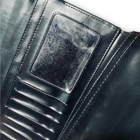 Coach Clutch / Wallet • Black Monogram Signature Tri-Fold Bag - Picture 3 of 7